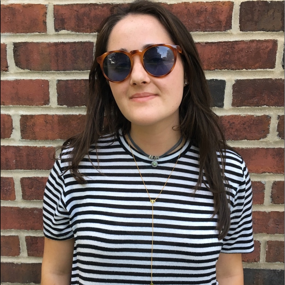 Meet your Posher, Devan